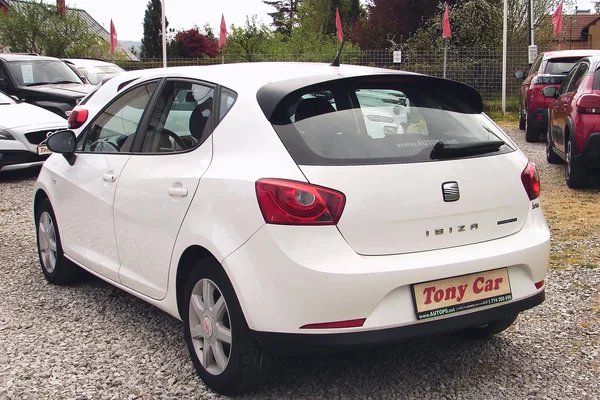 Seat Ibiza IV 1,4TDi 80PS EcoMotive KLIMA - foto 8