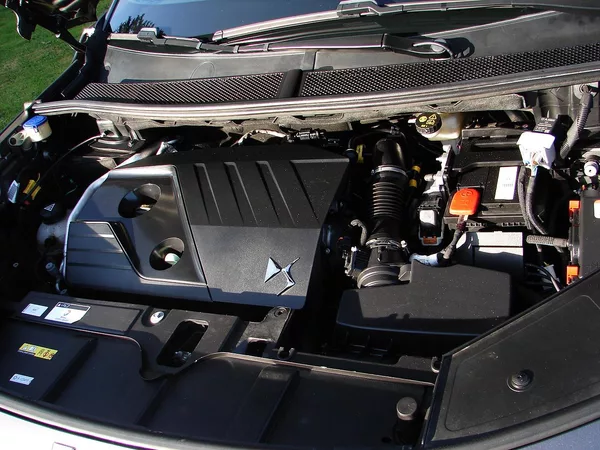 DS Automobiles DS7 Crossback 2.0 BlueHDi 176PS 8-AT KLIMA - foto 33