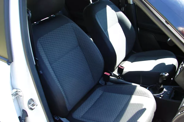 Škoda Fabia 1.6 TDi + KOLA, KLIMA,STK,ČR - foto 11