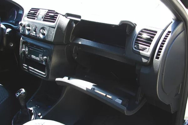 Škoda Fabia 1.6 TDi + KOLA, KLIMA,STK,ČR - foto 12
