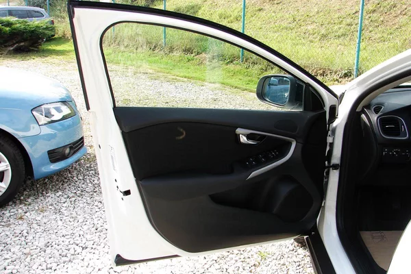 Volvo V40 2.0D 16V 120PS Cross Country - foto 14