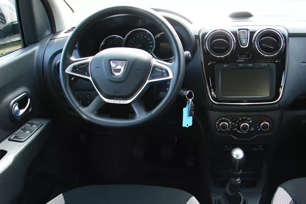 Dacia Lodgy STEPWAY 1.5 dCi 116PS 7-míst! - foto 14
