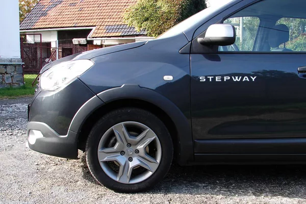 Dacia Lodgy STEPWAY 1.5 dCi 116PS 7-míst! - foto 39