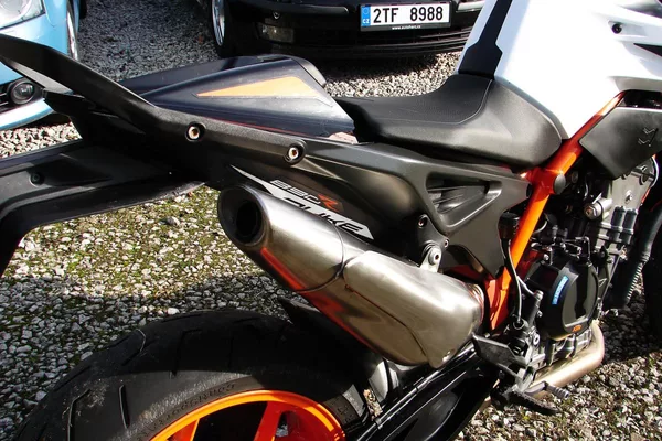 KTM 890 Duke R 121PS ČR 1. maj. v Záruce DPH! - foto 13