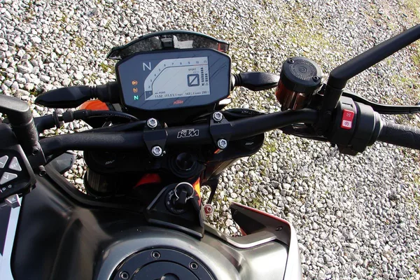 KTM 890 Duke R 121PS ČR 1. maj. v Záruce DPH! - foto 26