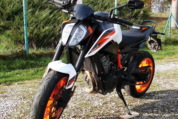 KTM 890 Duke R 121PS ČR 1. maj. v Záruce DPH! - foto 7