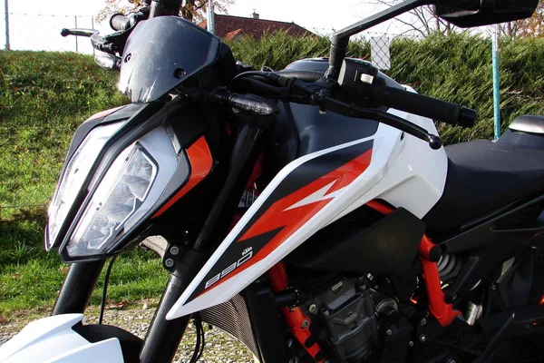 KTM 890 Duke R 121PS ČR 1. maj. v Záruce DPH! - foto 8