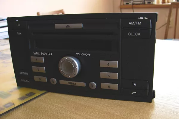 Rádio Ford 6000 CD - foto 2