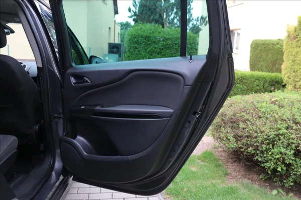 Opel Zafira 1,4 Tourer, Turbo, DSG, 7míst - foto 27