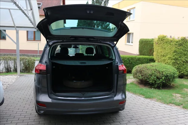 Opel Zafira 1,4 Tourer, Turbo, DSG, 7míst - foto 32
