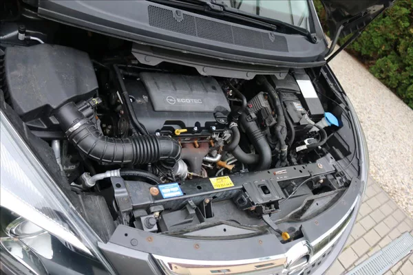 Opel Zafira 1,4 Tourer, Turbo, DSG, 7míst - foto 38