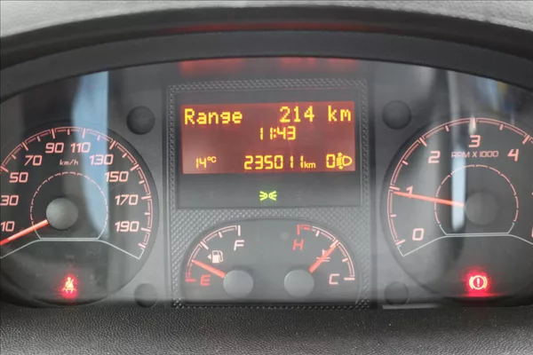 Citroën Jumper 2,0 HDi, ČR, tažné - foto 17