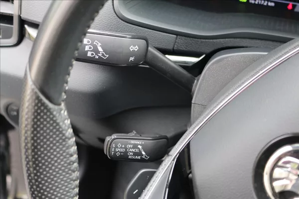 Škoda Karoq 2,0 Sportline,4x4, Automat - foto 12