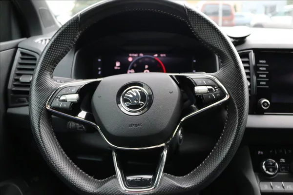 Škoda Karoq 2,0 Sportline,4x4, Automat - foto 14