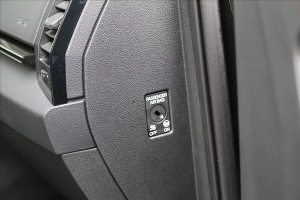 Škoda Karoq 2,0 Sportline,4x4, Automat - foto 31