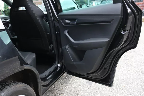Škoda Karoq 2,0 Sportline,4x4, Automat - foto 33