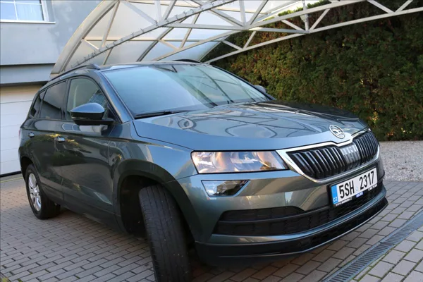 Škoda Karoq 1,0 85kW, ČR, 45000 KM - foto 3