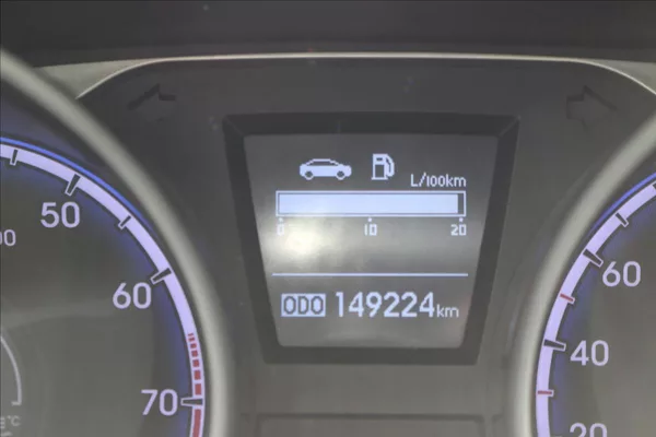 Hyundai ix35 1,6 ČR, 149000Km - foto 19