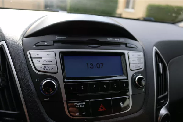 Hyundai ix35 1,6 ČR, 149000Km - foto 22