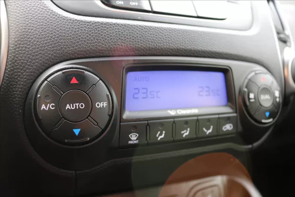 Hyundai ix35 1,6 ČR, 149000Km - foto 23