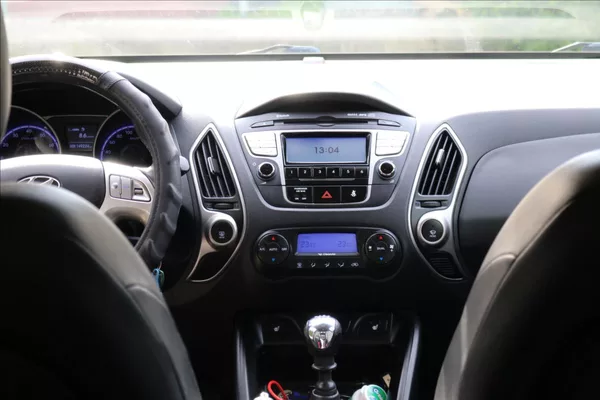 Hyundai ix35 1,6 ČR, 149000Km - foto 24