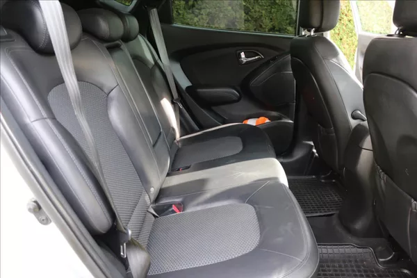 Hyundai ix35 1,6 ČR, 149000Km - foto 26