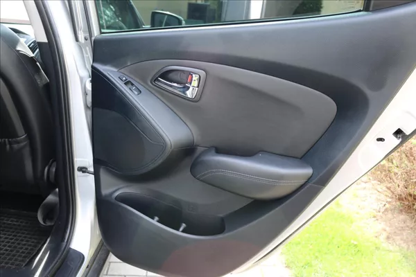 Hyundai ix35 1,6 ČR, 149000Km - foto 32