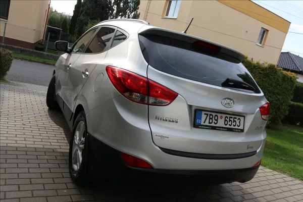 Hyundai ix35 1,6 ČR, 149000Km - foto 8