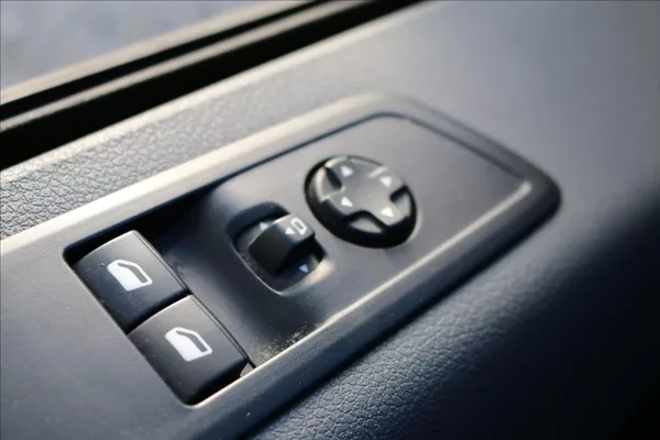 Peugeot Expert 2,0 110kW, DPH, 1.Majitel - foto 14