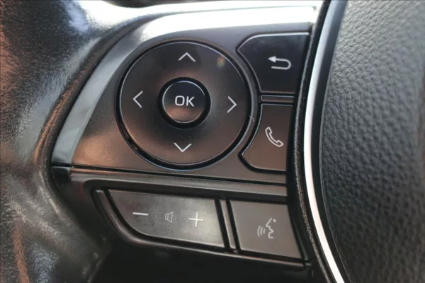 Toyota Corolla 2,0 Hybrid,1.Maj. ČR, DPH - foto 17
