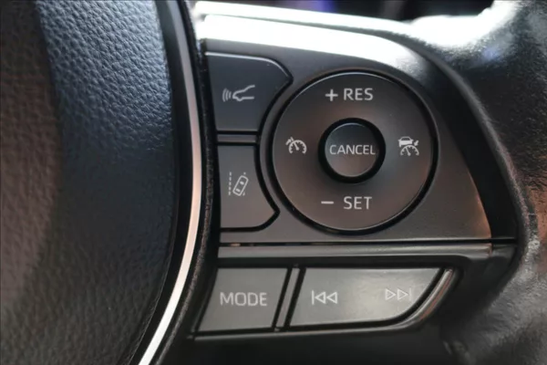 Toyota Corolla 2,0 Hybrid,1.Maj. ČR, DPH - foto 18