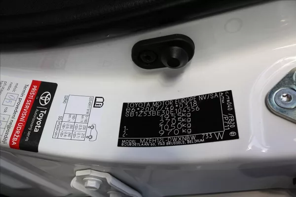 Toyota Corolla 2,0 Hybrid,1.Maj. ČR, DPH - foto 47