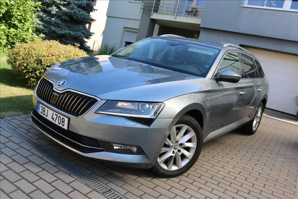 Škoda Superb 2,0 TDi, DSG , 4x4