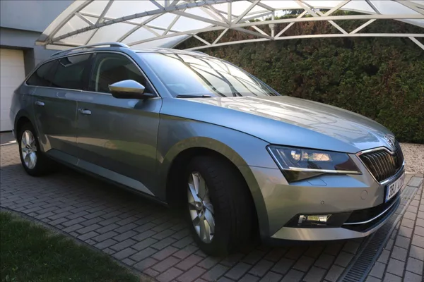 Škoda Superb 2,0 TDi, DSG , 4x4 - foto 3