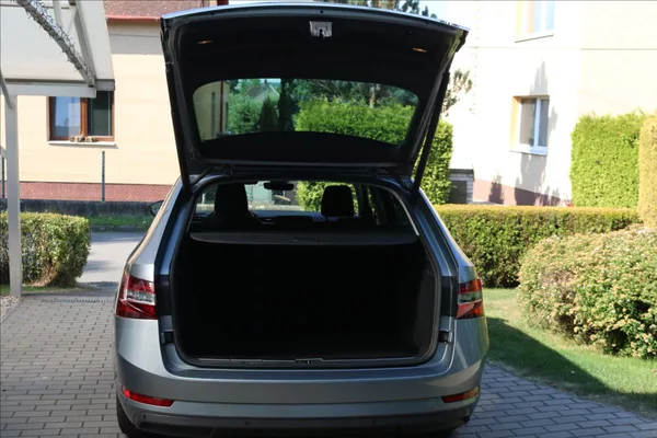 Škoda Superb 2,0 TDi, DSG , 4x4 - foto 43