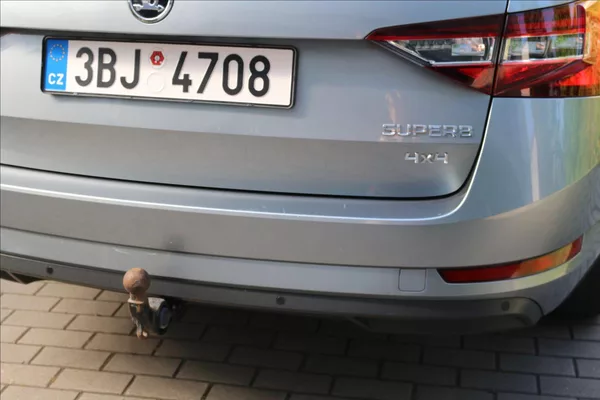 Škoda Superb 2,0 TDi, DSG , 4x4 - foto 51