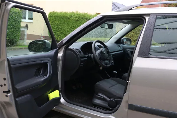 Škoda Fabia 1,2 51KW, KLIMA - foto 12