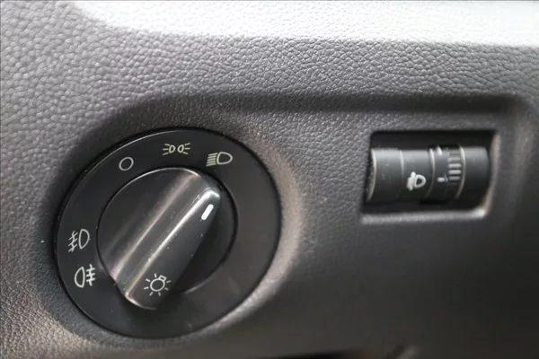 Škoda Fabia 1,2 51KW, KLIMA - foto 14