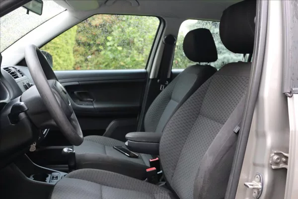 Škoda Fabia 1,2 51KW, KLIMA - foto 15