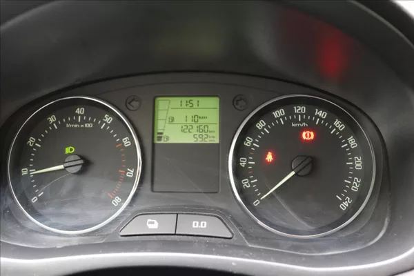 Škoda Fabia 1,2 51KW, KLIMA - foto 17