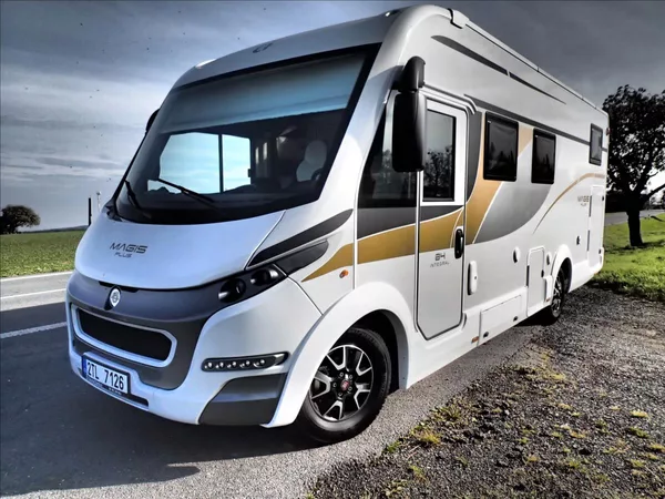 CI Caravans International Magis 84,118KW,AT,ČR,DPH 2,3