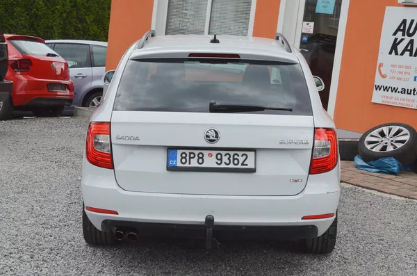 Škoda Superb 2.0 TDi DSG 4x4 WEBASTO /TAŽNÉ - foto 11