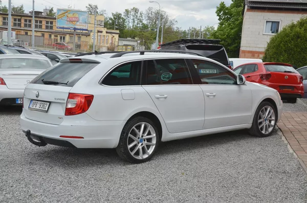 Škoda Superb 2.0 TDi DSG 4x4 WEBASTO /TAŽNÉ - foto 12