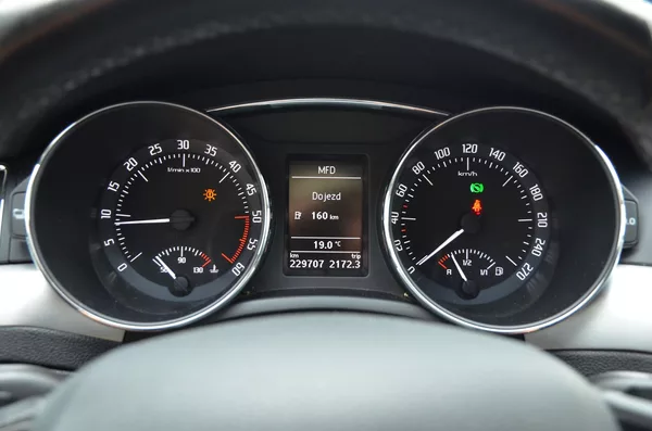 Škoda Superb 2.0 TDi DSG 4x4 WEBASTO /TAŽNÉ - foto 23
