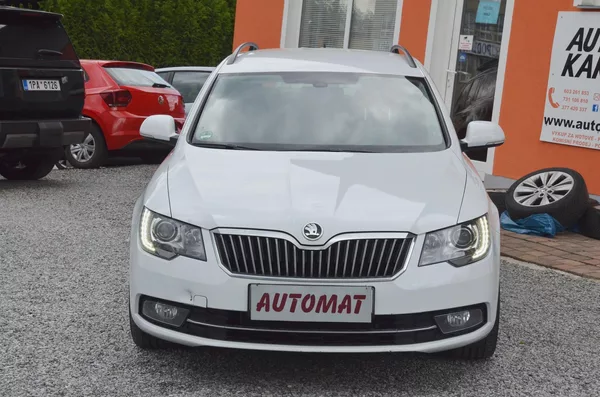 Škoda Superb 2.0 TDi DSG 4x4 WEBASTO /TAŽNÉ - foto 7
