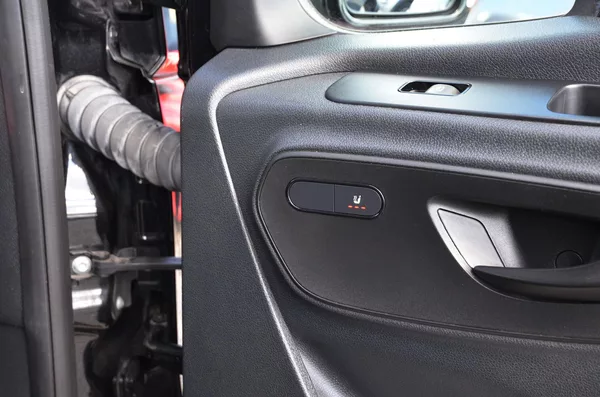 Mercedes-Benz Sprinter 3.0 V6 CDi 140kW AT 9M/ 1.MAJ. - foto 15