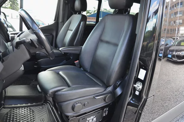 Mercedes-Benz Sprinter 3.0 V6 CDi 140kW AT 9M/ 1.MAJ. - foto 22