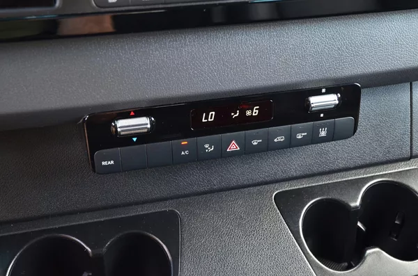 Mercedes-Benz Sprinter 3.0 V6 CDi 140kW AT 9M/ 1.MAJ. - foto 38