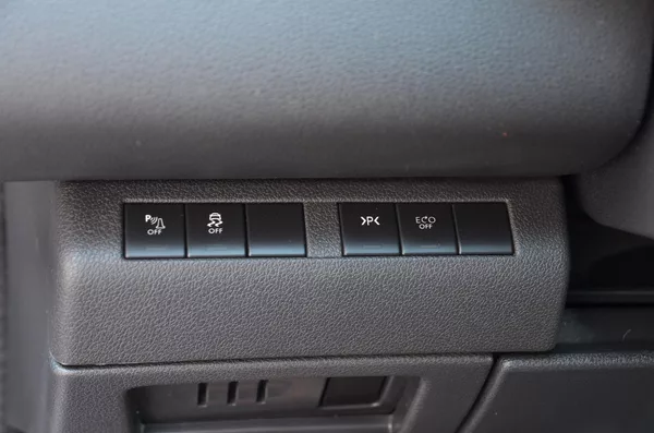 Peugeot 3008 1.6 HDi 88kW XENON PANORAMA - foto 23