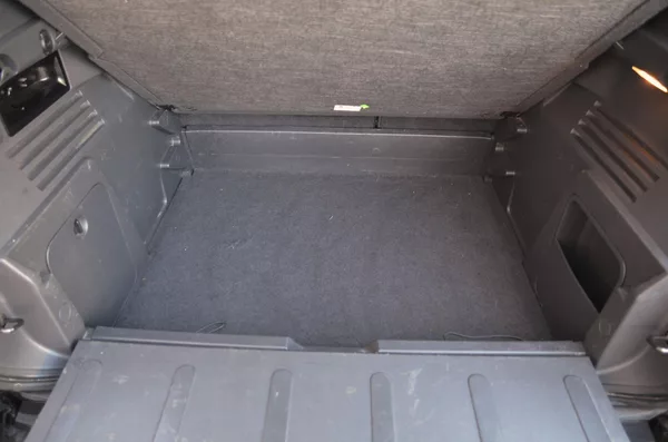 Peugeot 3008 1.6 HDi 88kW XENON PANORAMA - foto 37